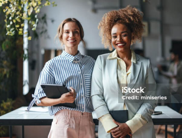 company-side-media